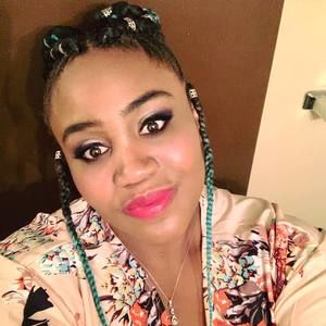 Meet your Posher, Zakiya